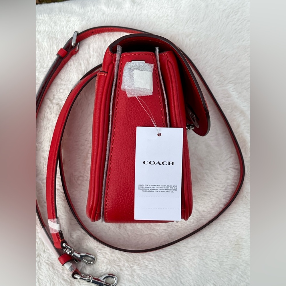 NWT ❤️Coach Cassie 19 Red Sport in Pebble Leather. 3 straps & dust bag included - Picture 9 of 16